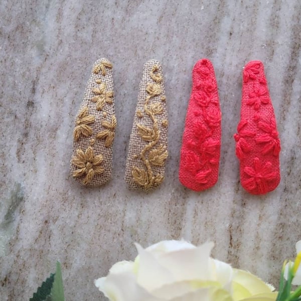 Hand embroidered pure linen hair clips brown red girl toddler Flowers summer hol