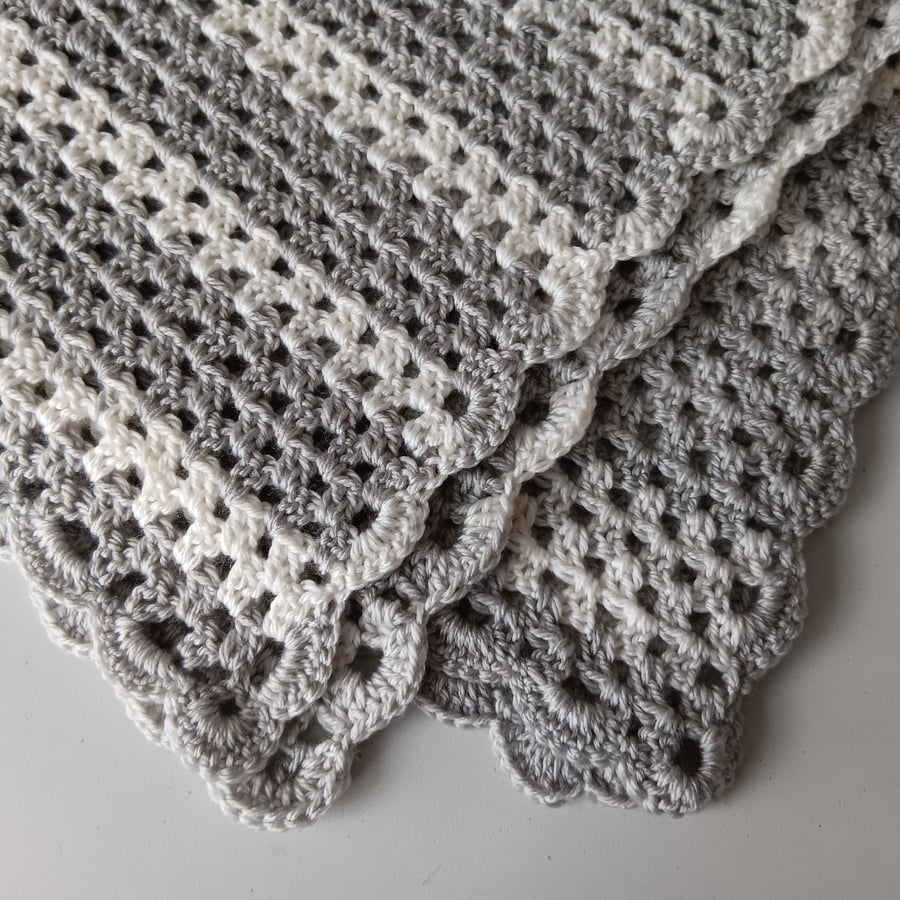 Crochet Blanket (Shell Beach) - super soft, cosy and warm
