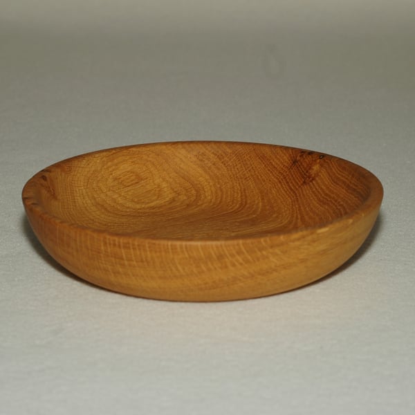 Oak turned bowl