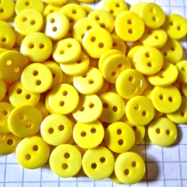 100 Yellow 9mm  Acrylic Buttons  2 holes