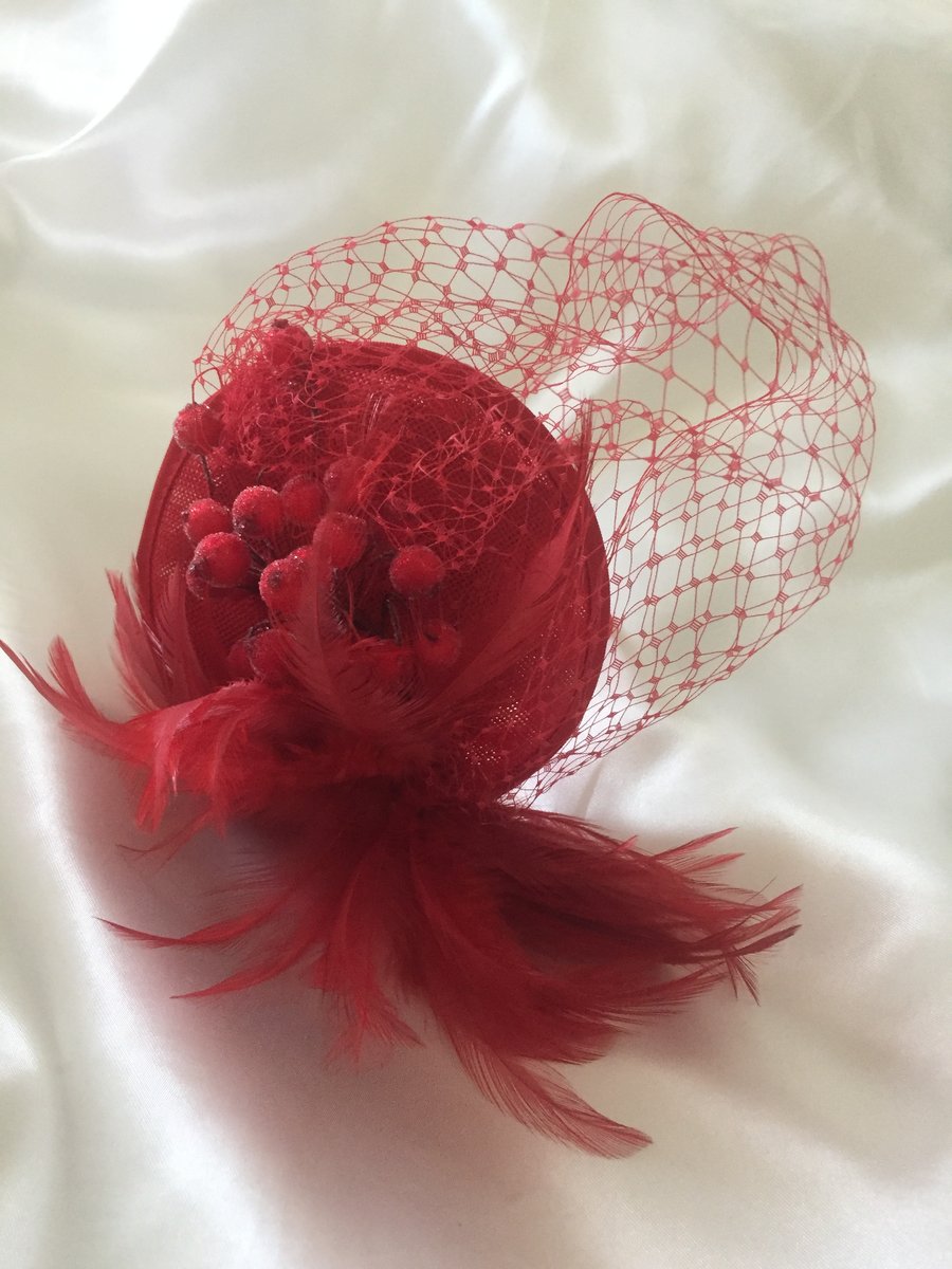 Della - Red Berry Fascinator 