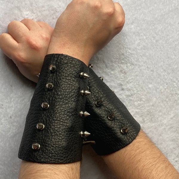 Spiked Black Leather Bracers - Sm Pair (sold with lacing)