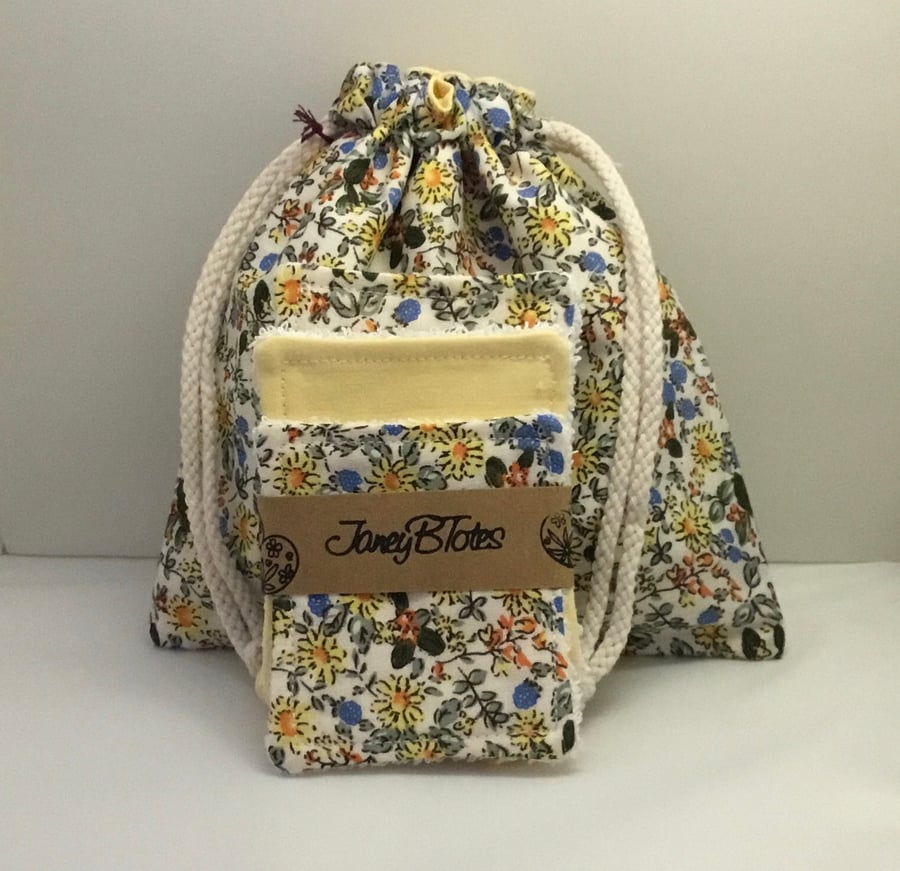 Mother day gift set, floral wash bag and eye pads.