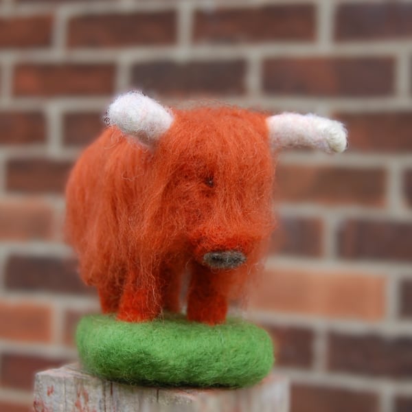 Needlefelt Highland Cow -