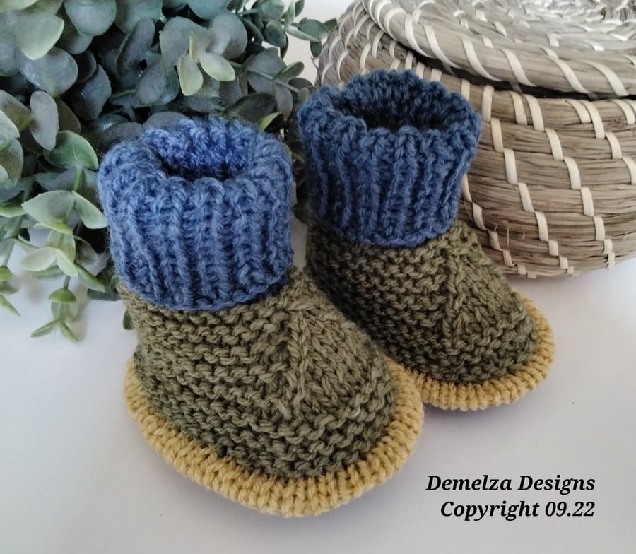 Baby Boy's Hand Knitted Booties 0-3 months size 