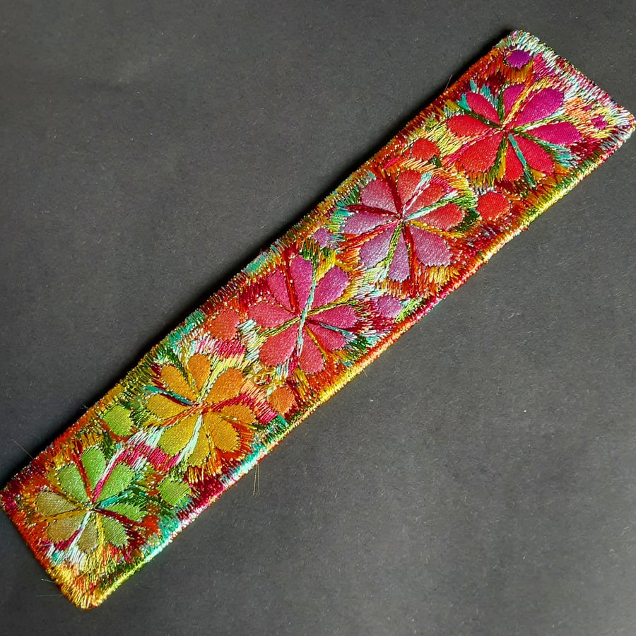 Bookmarks - Textile with Machine Embroidery Bookmark