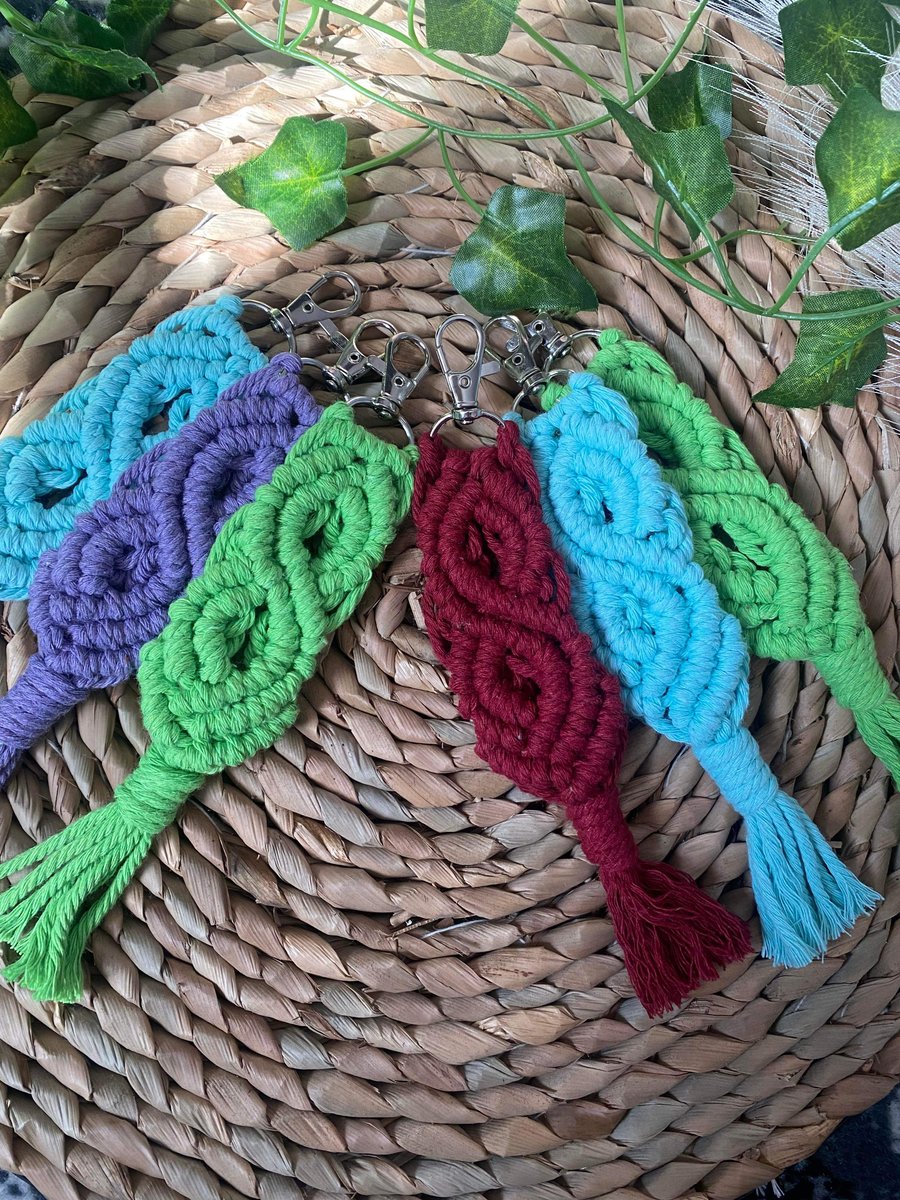 Macrame “Infinity” Keyring