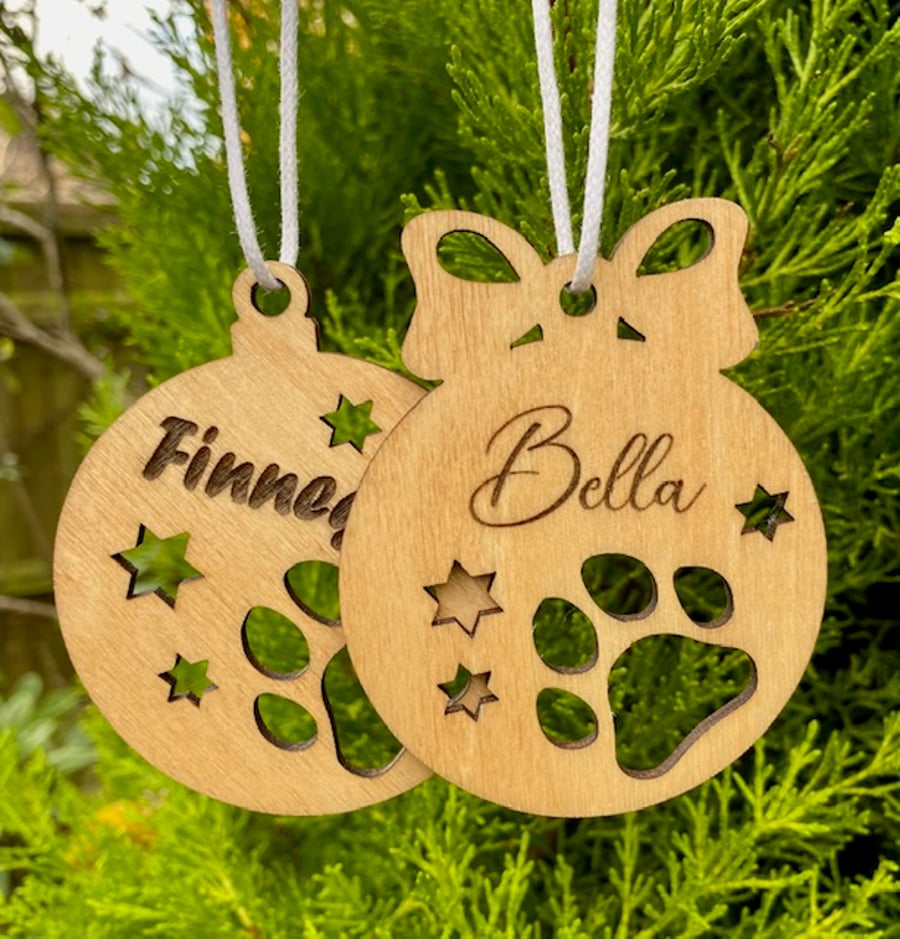 Personalisation Included with this pretty Pets Bauble