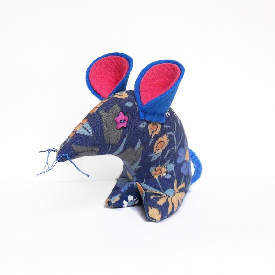 Pretty Blue Vintage  Mouse 