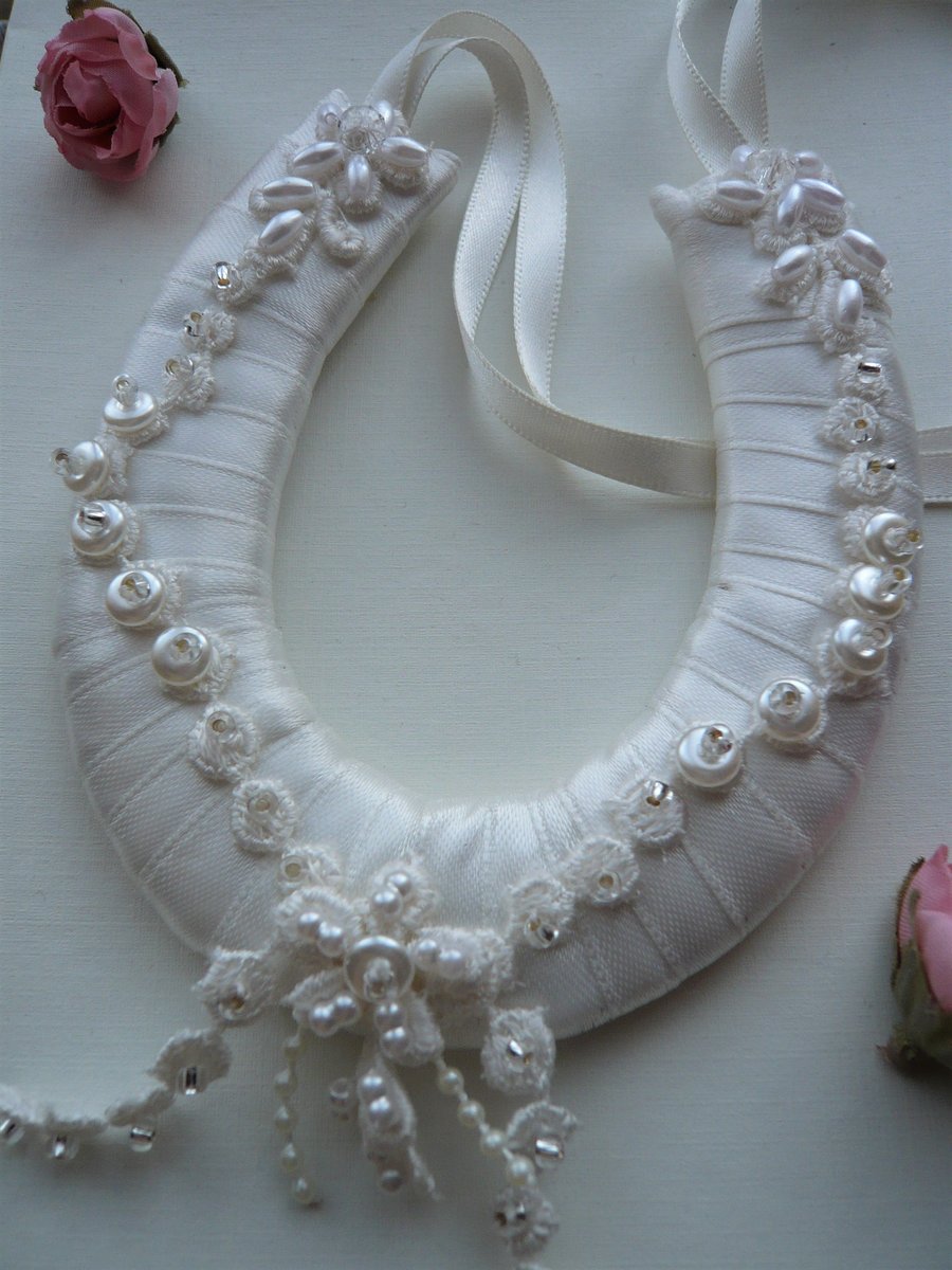 Small Ivory Horseshoe