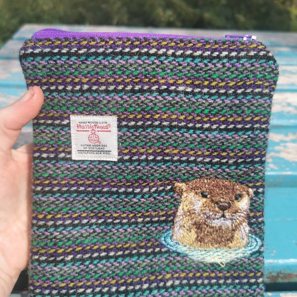 Harris Tweed case woth embroidered Otter