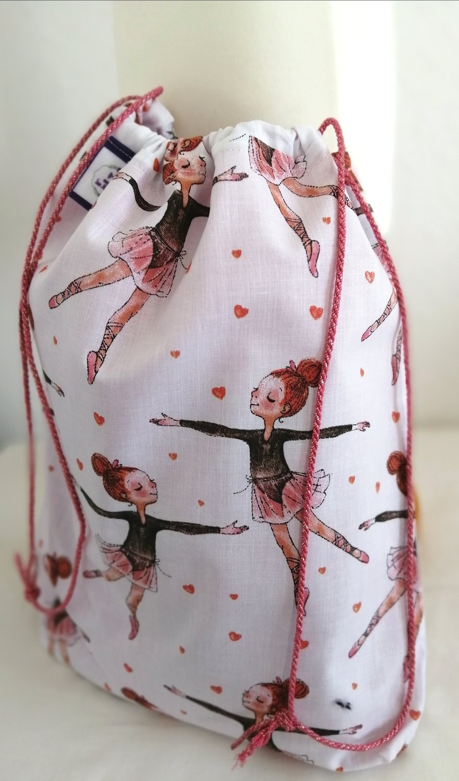 BALERINA & HEARTS DRAWSTRING BAG