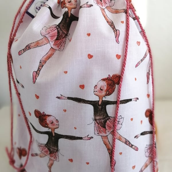 BALERINA & HEARTS DRAWSTRING BAG