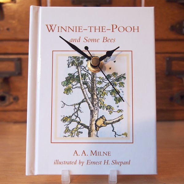 Winnie The Pooh and Some Bees book clock with Ernest Shepard illustrated cover