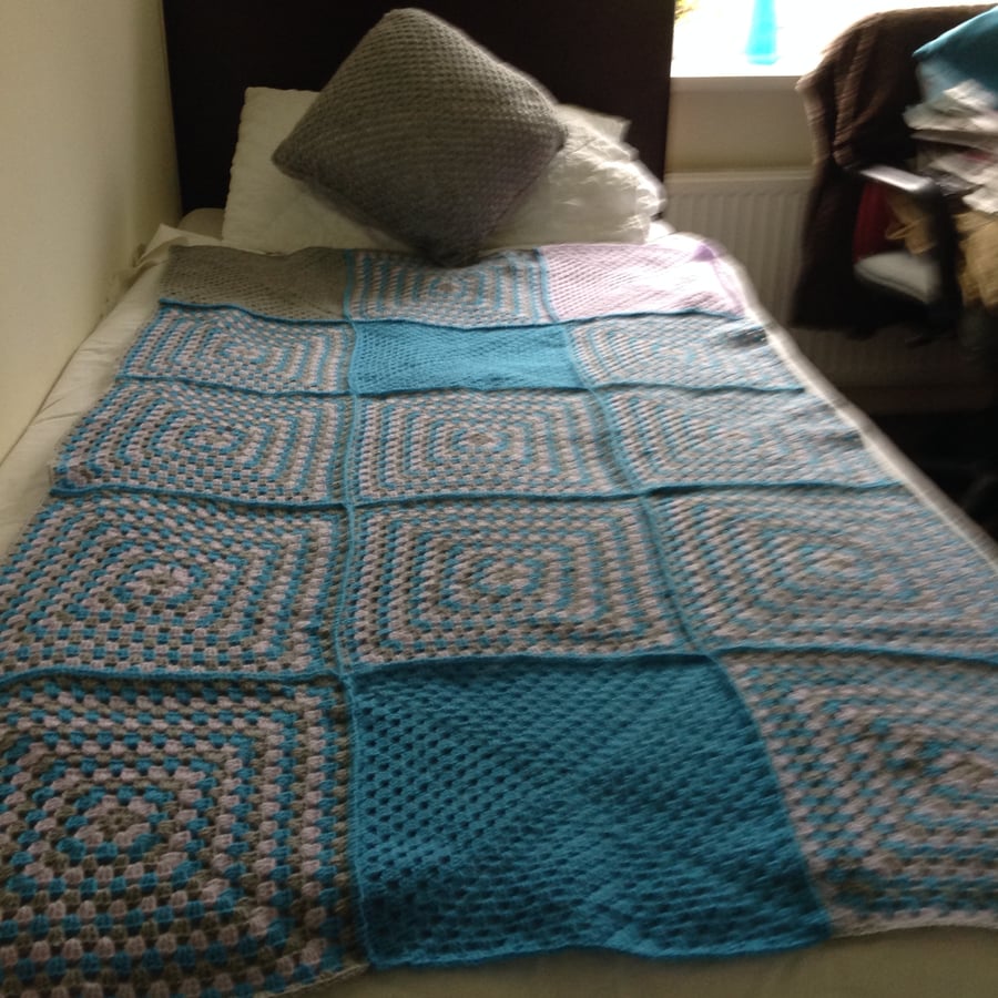 Granny square throw