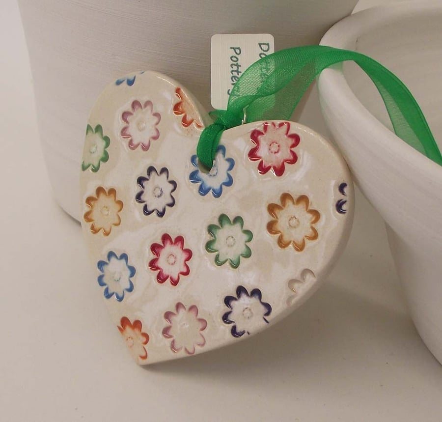 Bright patterned ceramic heart flower decoration