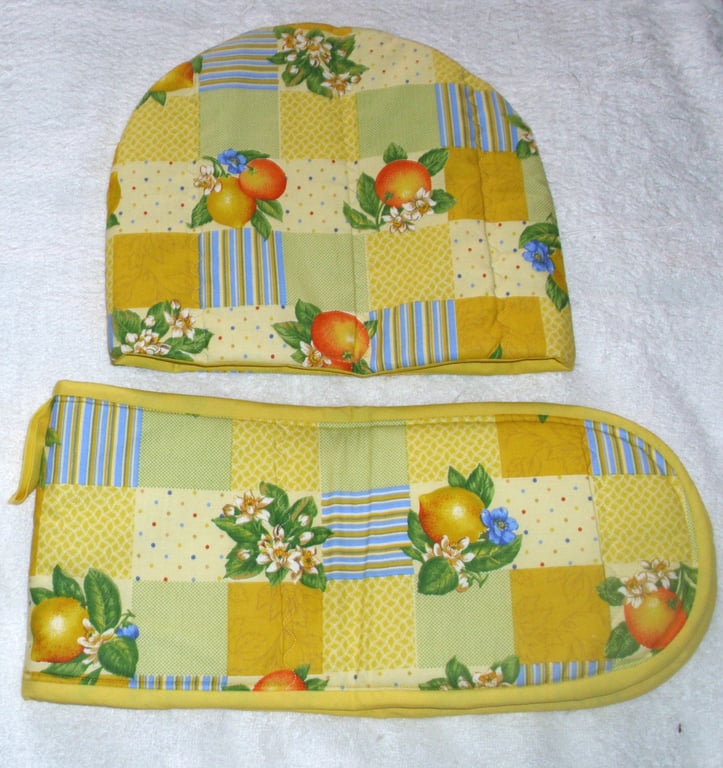 Citrus Fruits Tea cosy and oven gloves