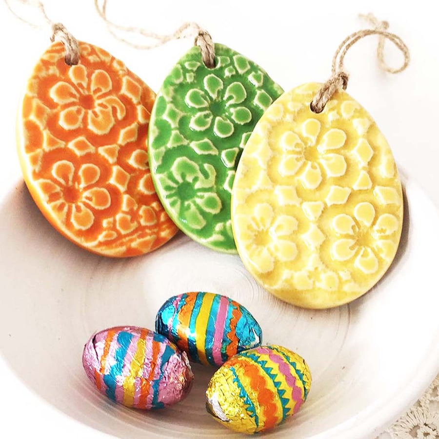 Set of 3 Pottery Easter Egg decoration Ceramic Easter Egg patterned egg 
