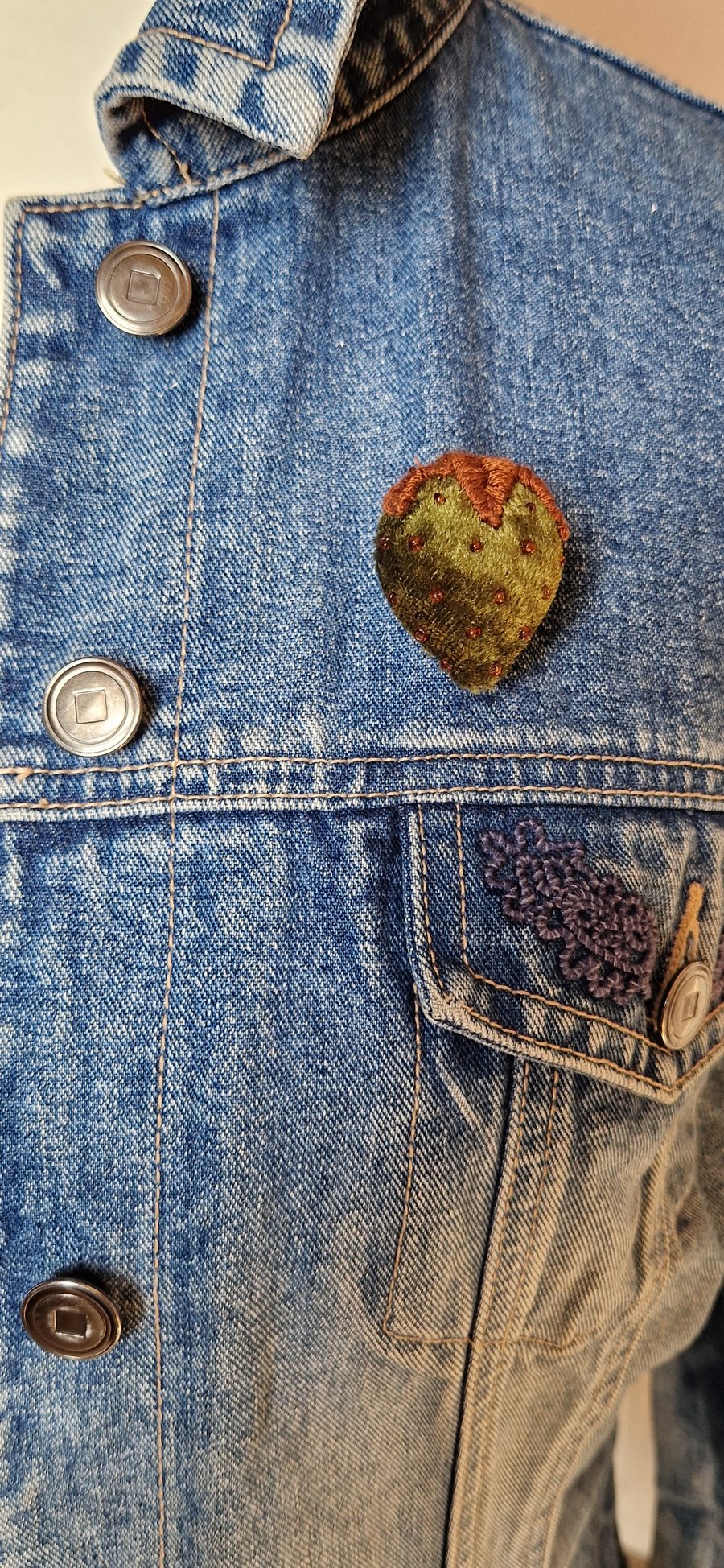 Green velvet Strawberry brooch 