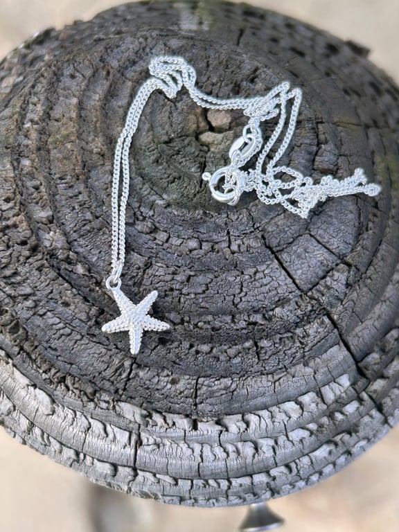 starfish silver contemporary textured necklace