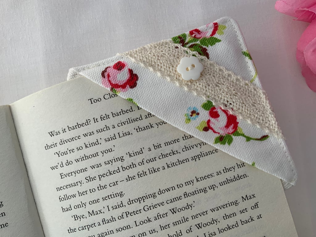 Fabric Corner Bookmark, Page Marker, Readers Gift, Teachers Gift, Bookworm