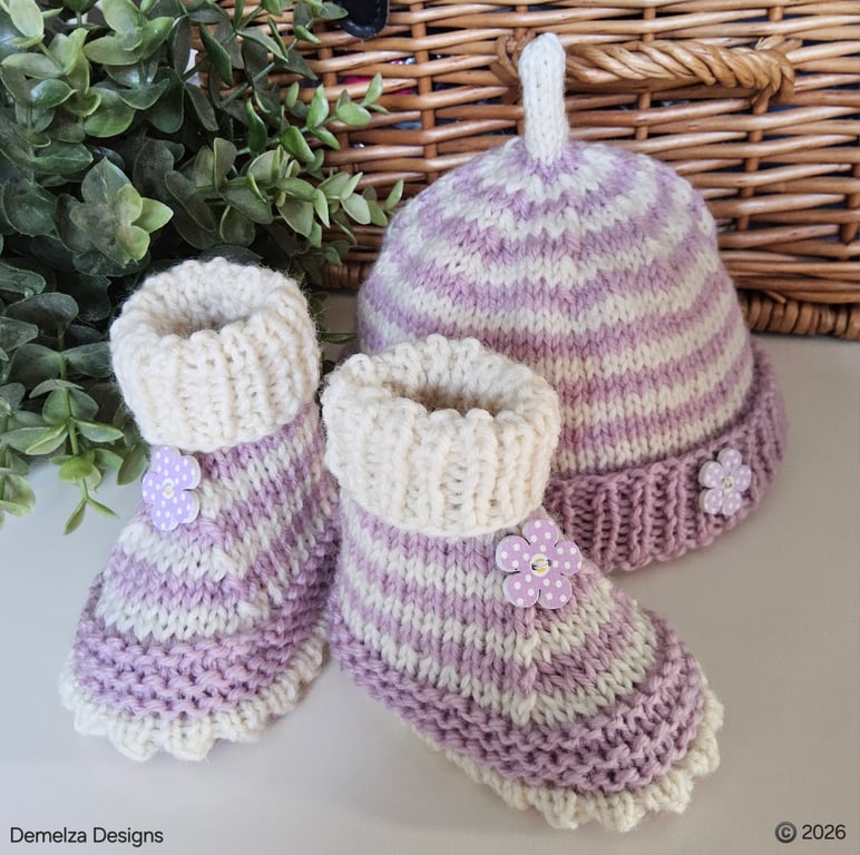 Designer Baby Girls Luxury Merino Wool Booties & Hat Set 0-3 months size