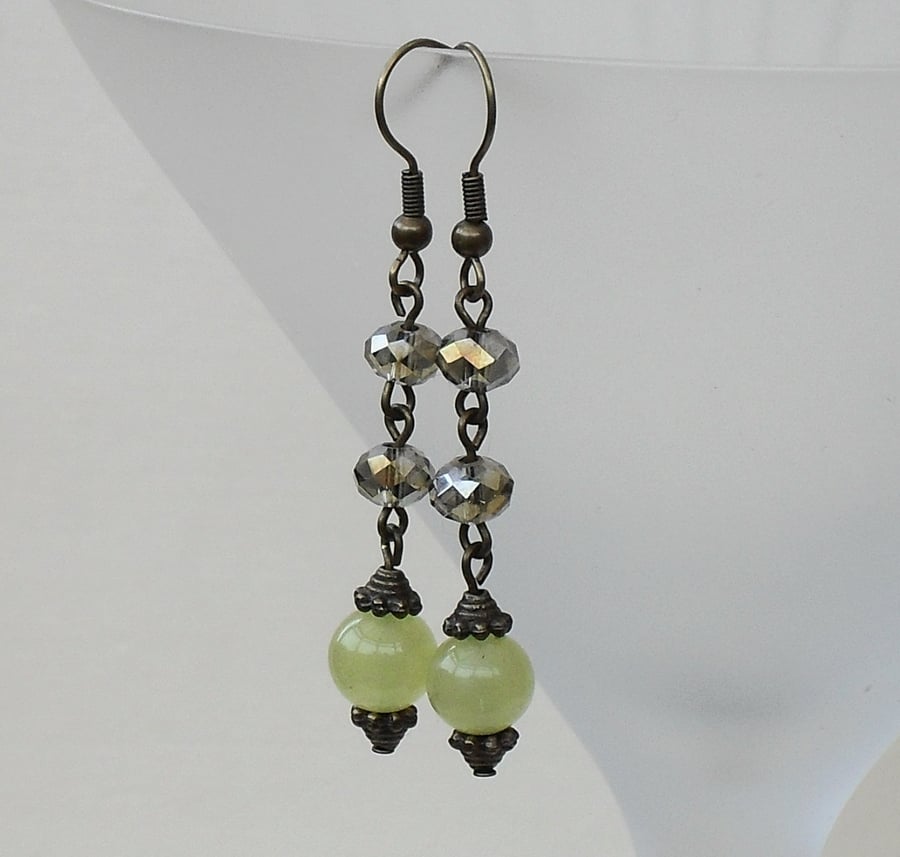 Vintage style green peridot and gold crystal earrings