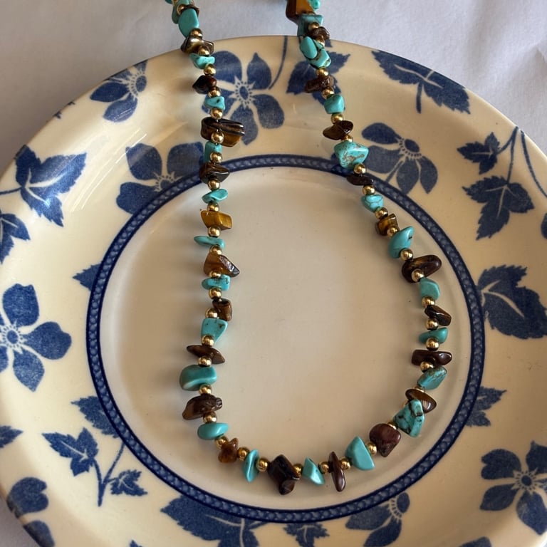 Tiger's eye and turquoise chip necklace 