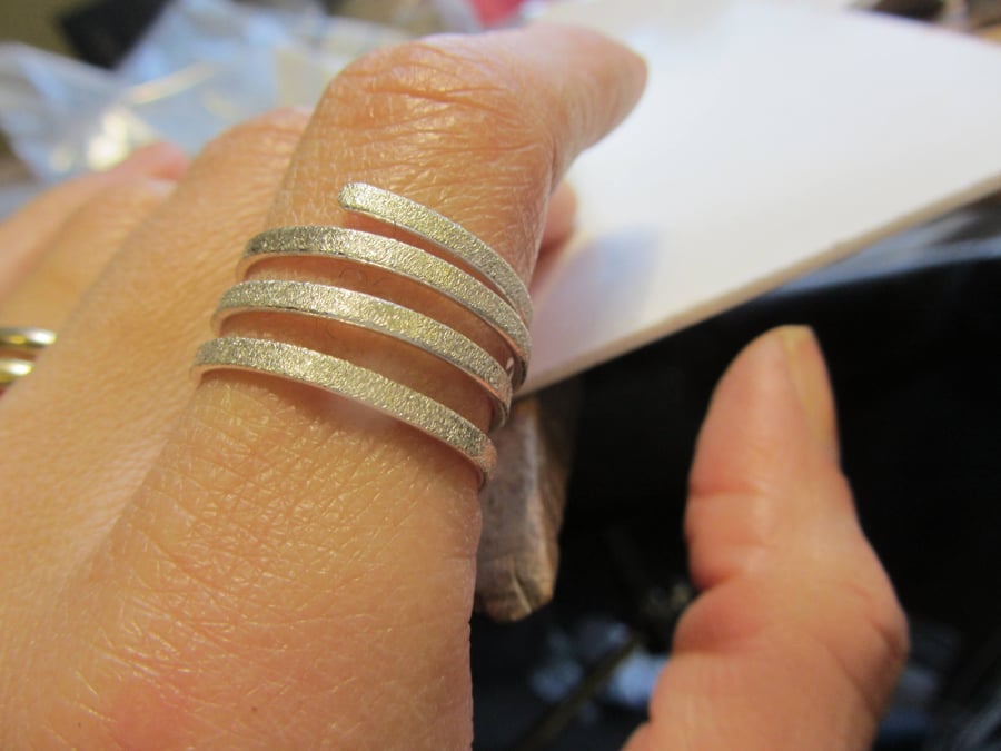 3 rows wraparound twist sterling silver ring, spiral ring, textured silver coil 