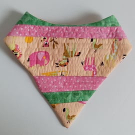 Newborn bandana bib, reversible bib, Patchwork dribble bib, baby shower gift