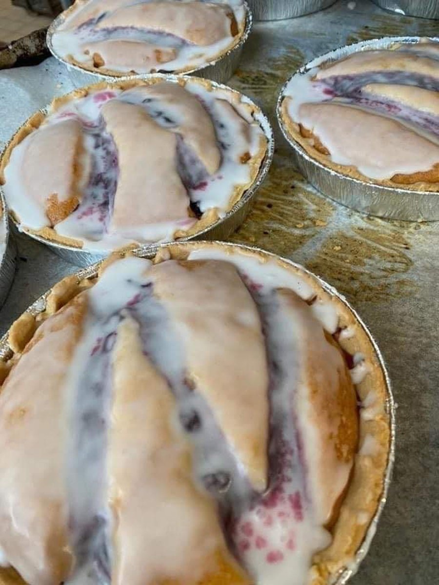 Blackcurrant Drizzle Tart 