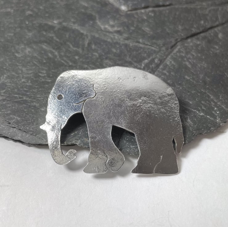 Silver sales elephant brooch