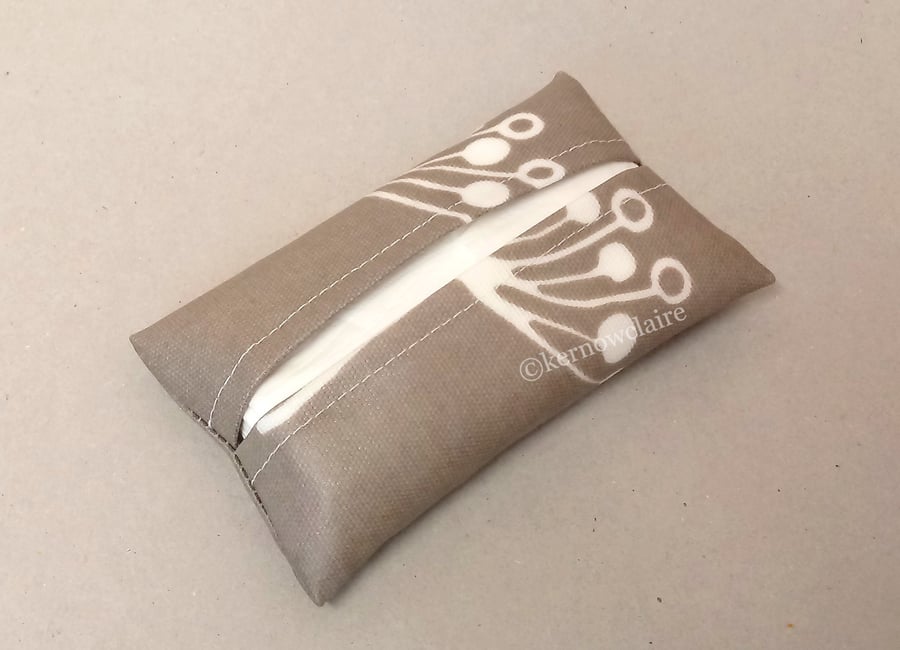 Tissue holder in grey and white oilcloth with tissues