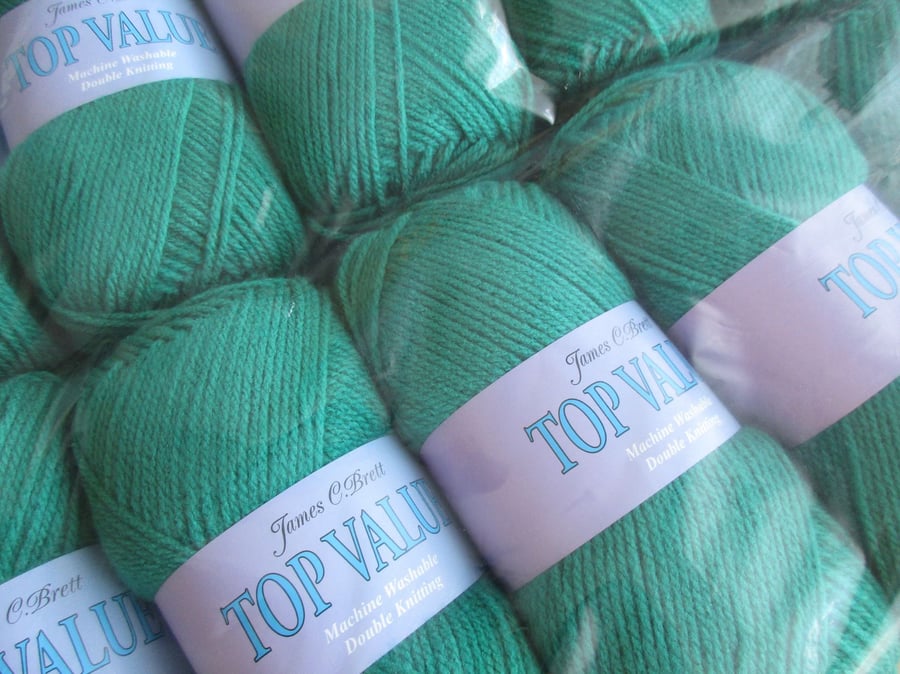 REDUCED 1000 grams James C Brett Top Value Double Knitting