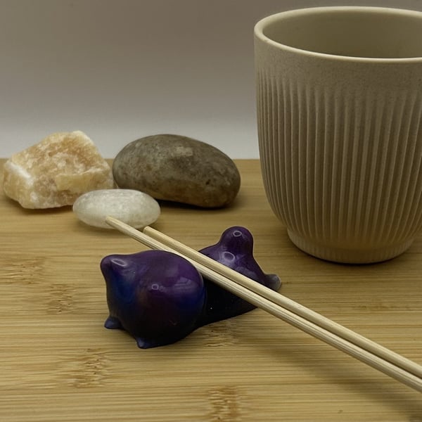 Resin Cat Holder for Brushes, Pens, Chopsticks or Friendship Kitty A