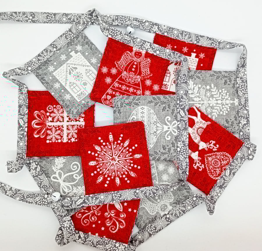 Christmas Bunting NO POSTAGE 418LF