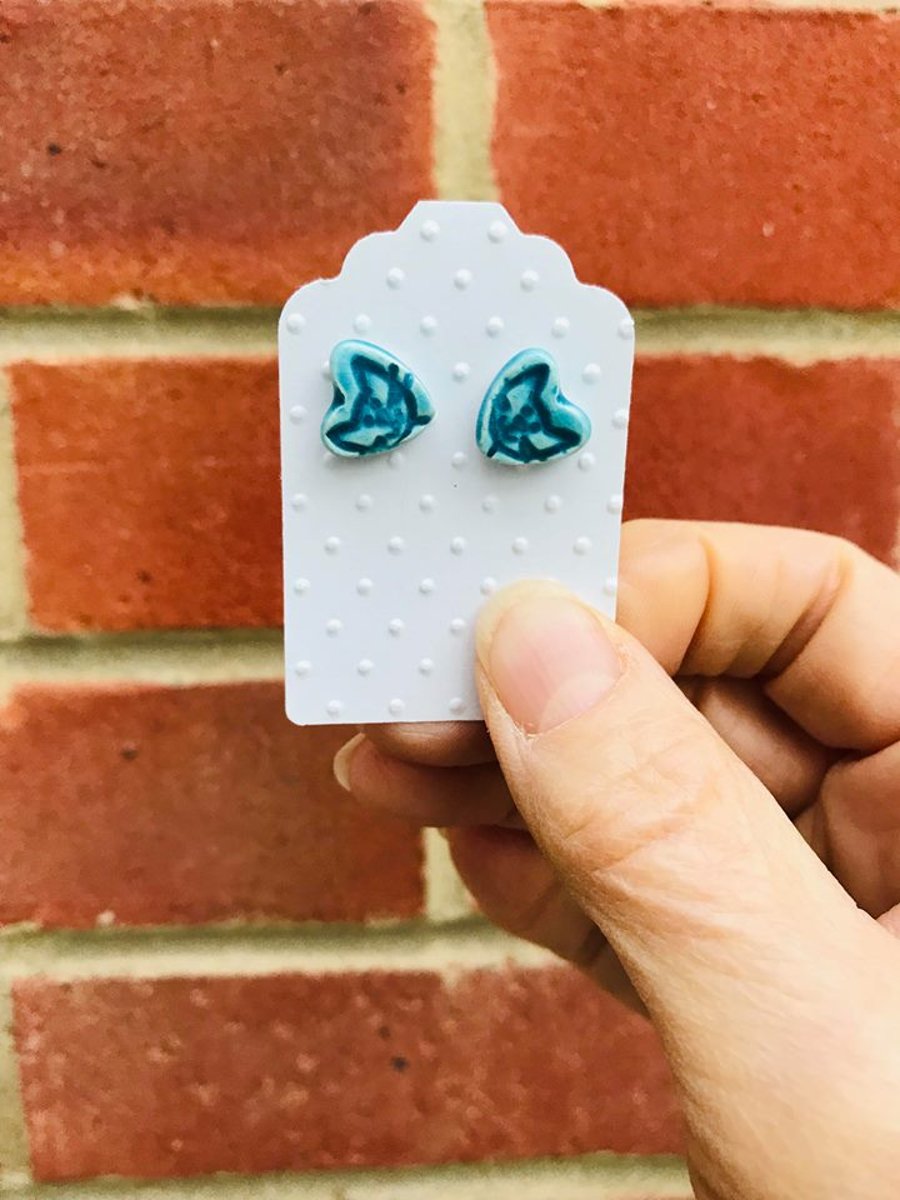 Sale - Turquoise cat face ceramic stud earrings - Sterling silver posts