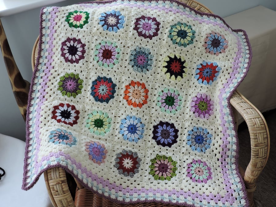 Rosette Crochet Baby Blanket 