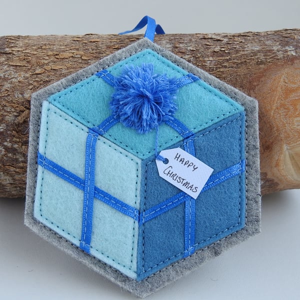 Gift Box - Hanging Decoration