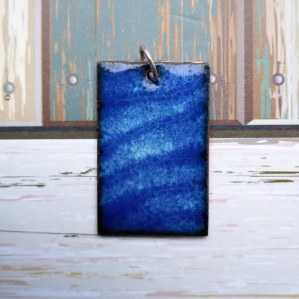 Enamelled copper rectangular ‘ripples’ pendant 065