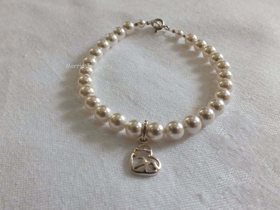 Pearl Bracelet with Heart Charm