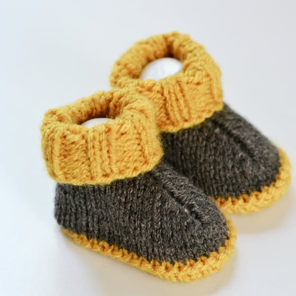 Newborn Boys Gender Reveal,  Knitted Boots Baby Booties