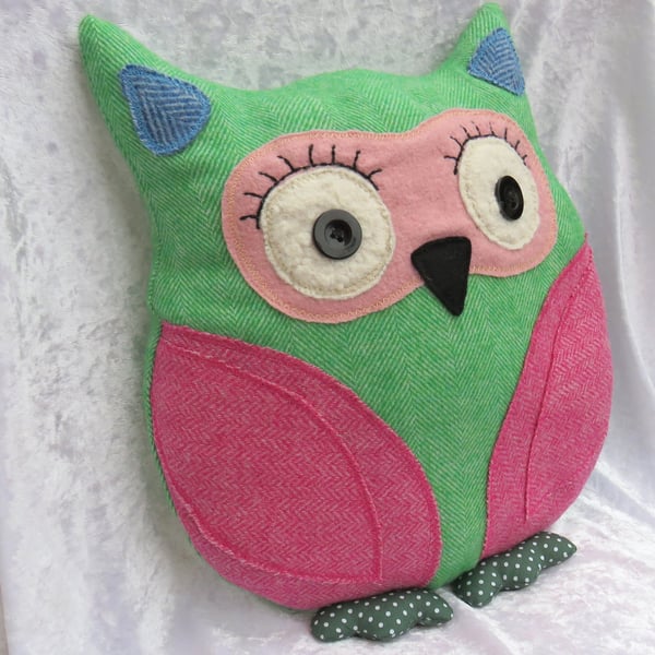 Owl cushion, owl pillow, made from wool, 36cm tall