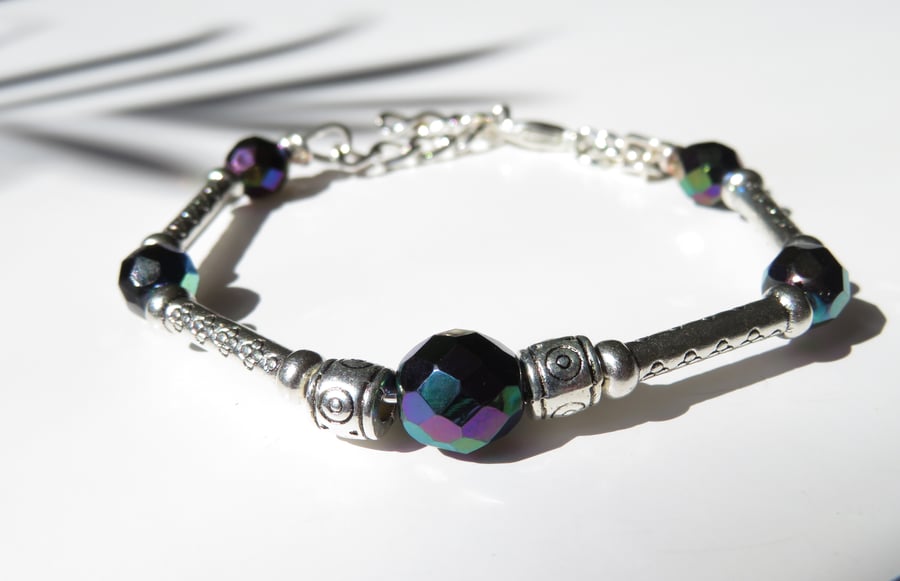 Firepolished glass beaded bracelet