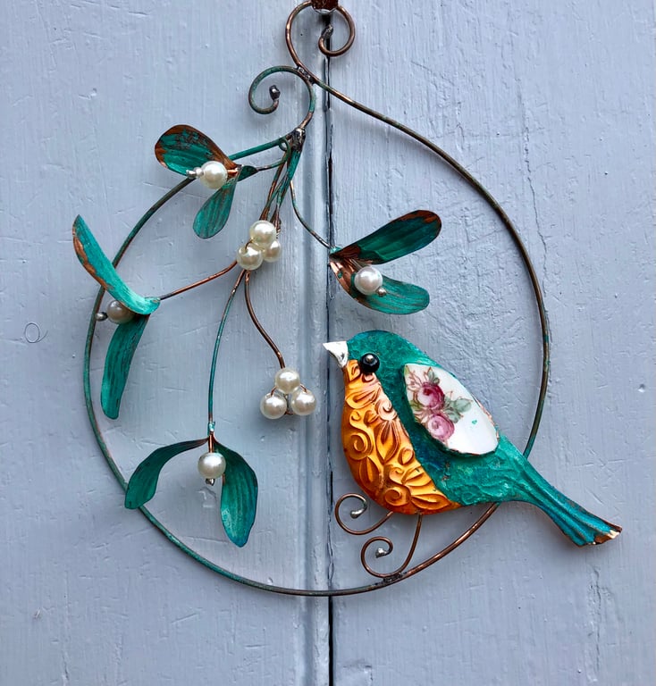 Robin and Mistletoe Ring Hanger