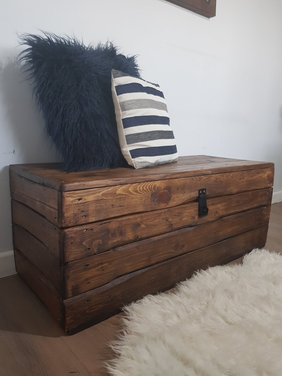 "Clamshell" rustic trunk handmade from reclaimed wood