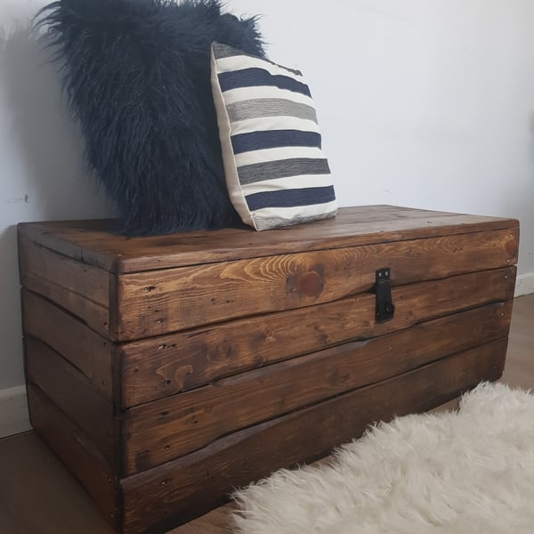 "Clamshell" rustic trunk handmade from reclaimed wood