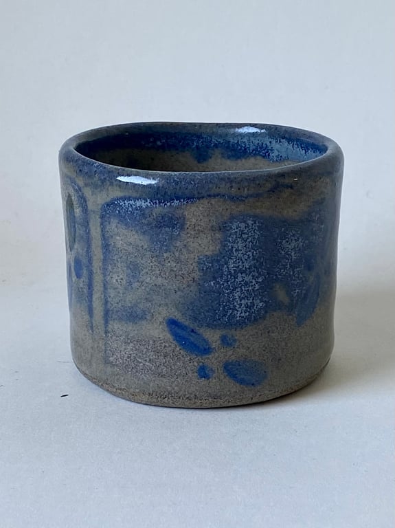 Espresso cup in stoneware