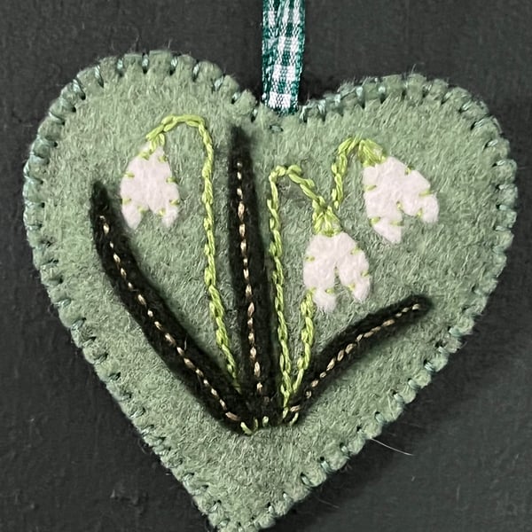 Snowdrop Hanging felt heart