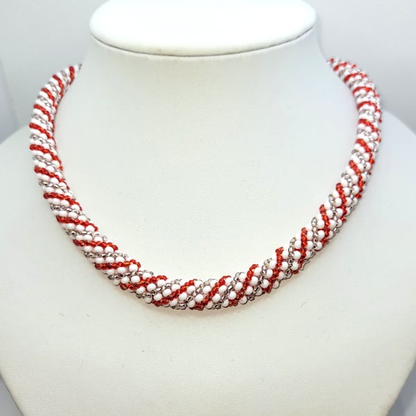 Red pink and white twisted rope seed bead necklace